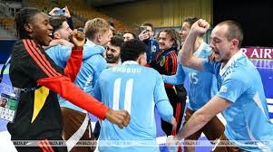 “陈泽彬你是猪逼吗？”疑似Bin被粉丝当面辱骂攻击，但最后惊天大反转！