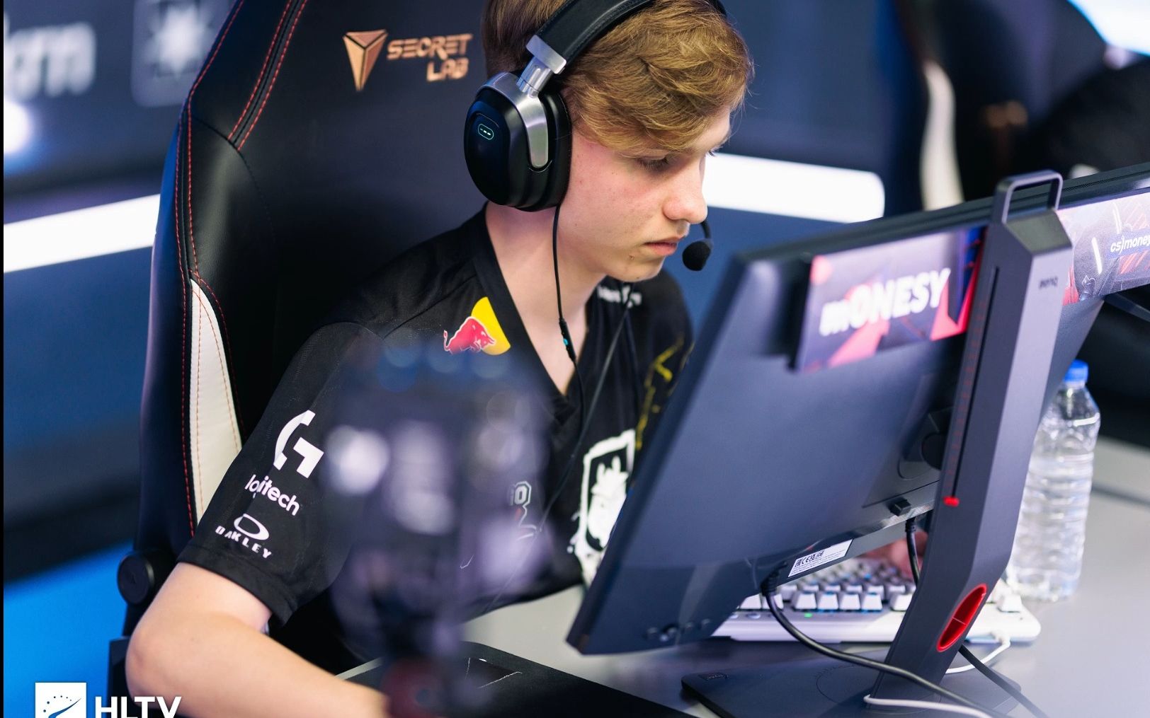 另一方面 另一方面