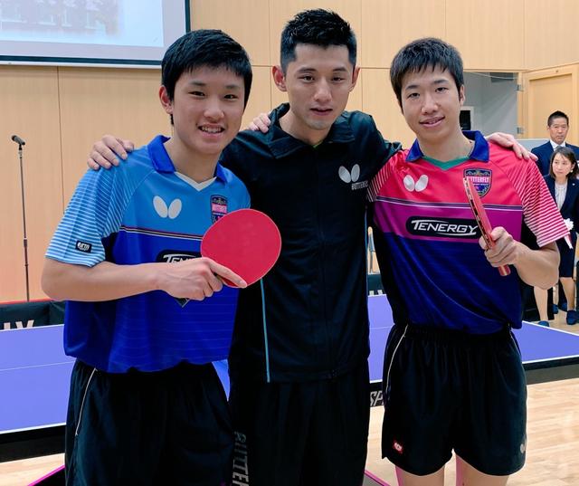 5个篮板 5个篮板